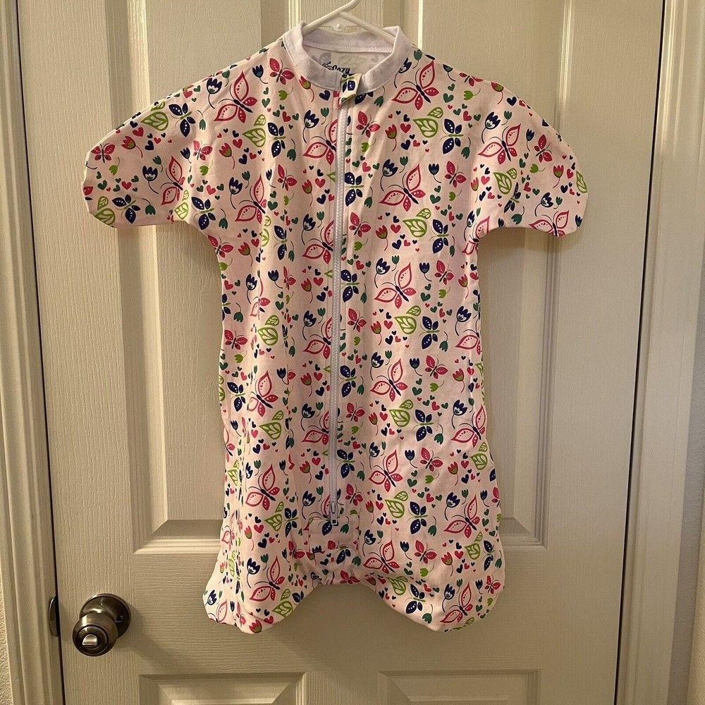Revelae Cozy Baby Sleeper Swaddle Wearable Blanket Butterfly Garden Size 3-9M